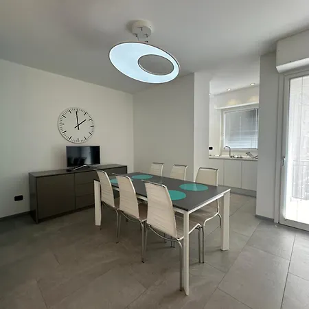 Modern Flat With A Stunning View In Center 公寓 *