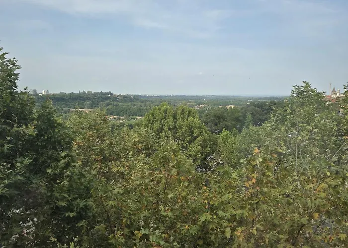 Modern Flat With A Stunning View In Center 아파트 쿠네오